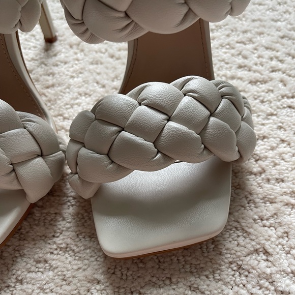 Steve Madden Kenley Mules - Picture 7 of 11